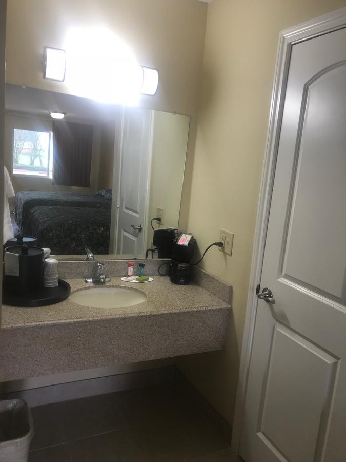 Navasota Inn 外观 照片